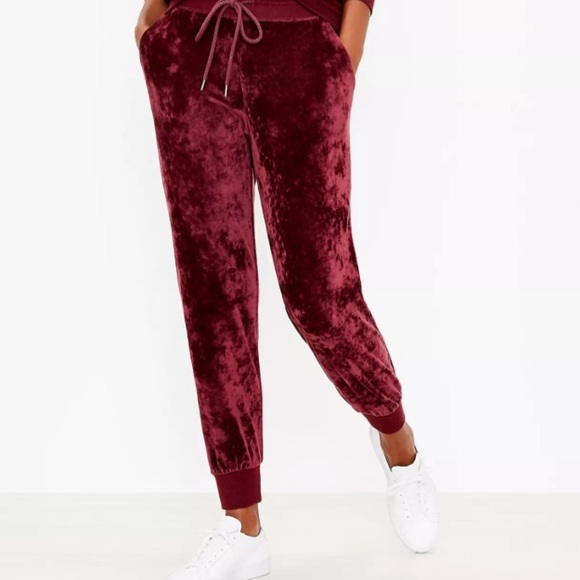 LOFT Lou & Grey Crushed Velour Sweatpants in warm plum burgundy - Picture 1 of 1